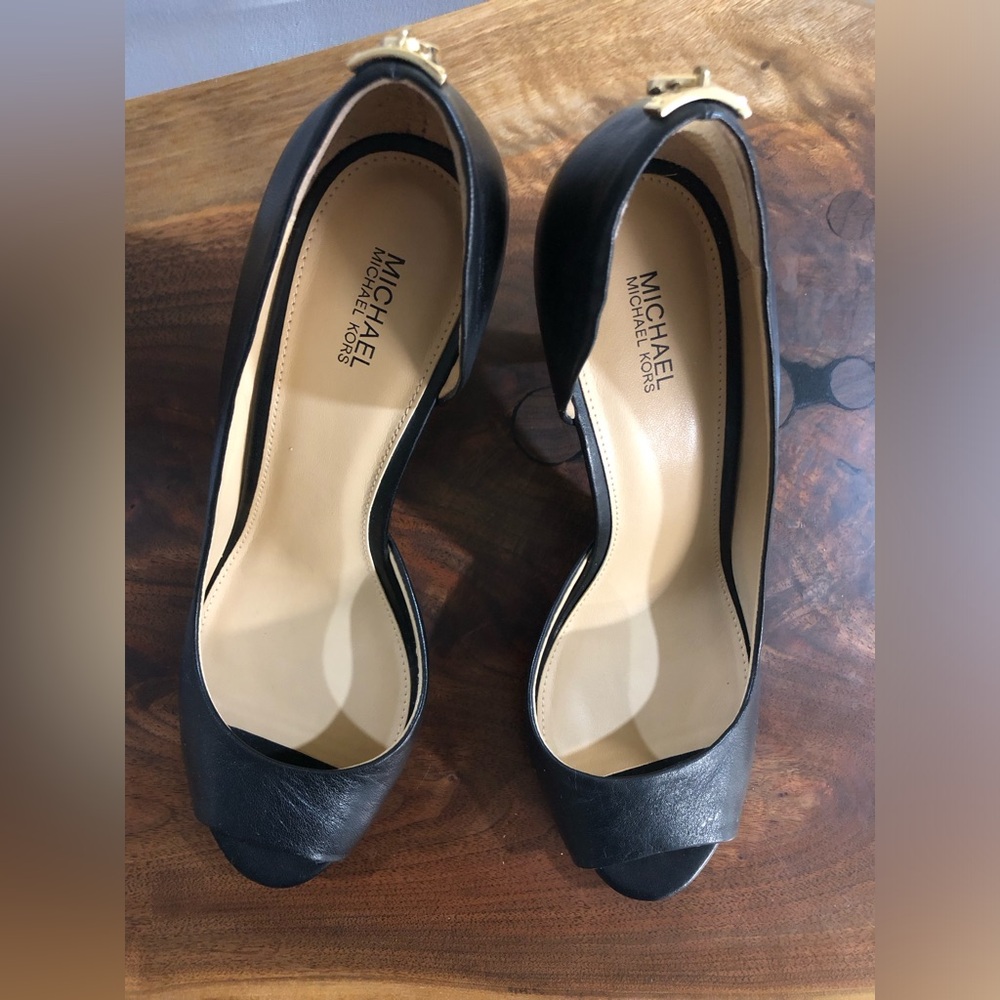 Michael Kors Black Leather Peep-Toe Heels Size 9